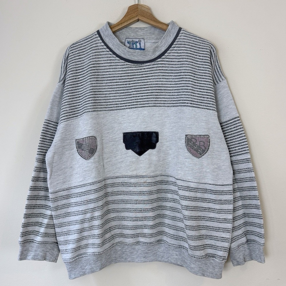 Vintage 90's Bugle Boy Men's Crest Logo Grey Crewneck Sweatshirt - XL